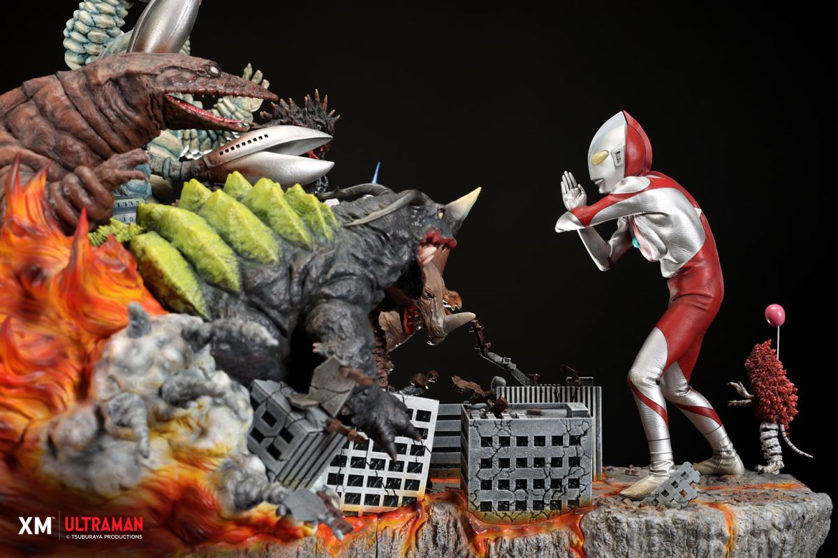 Ultraman VS Kaiju 30cm