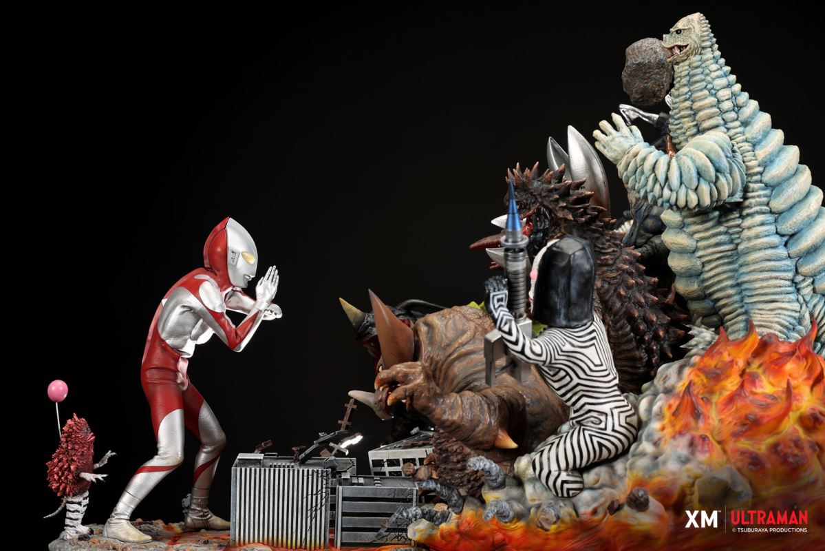 Ultraman VS Kaiju 30cm