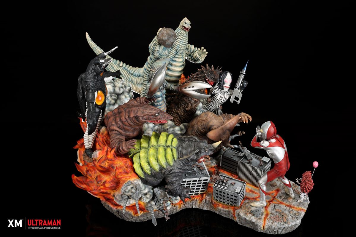 Ultraman VS Kaiju 30cm