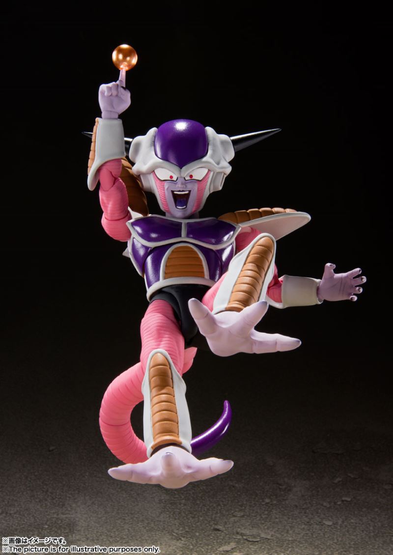 SHFiguarts Freeza First Form & Freeza Pod