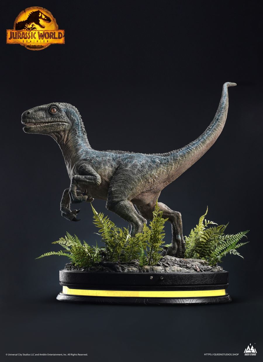 Jurassic World Dominion: Beta Life-Size Statue