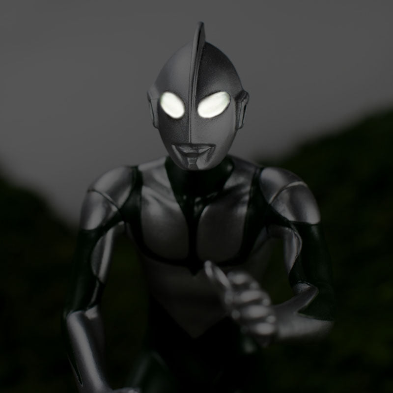 DX Ultraman (Shin Ultraman) Fighting Pose Energy Consumed Ver 1/8