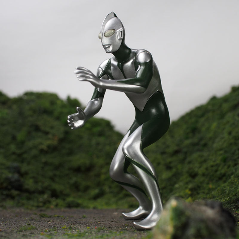 DX Ultraman (Shin Ultraman) Fighting Pose Energy Consumed Ver 1/8