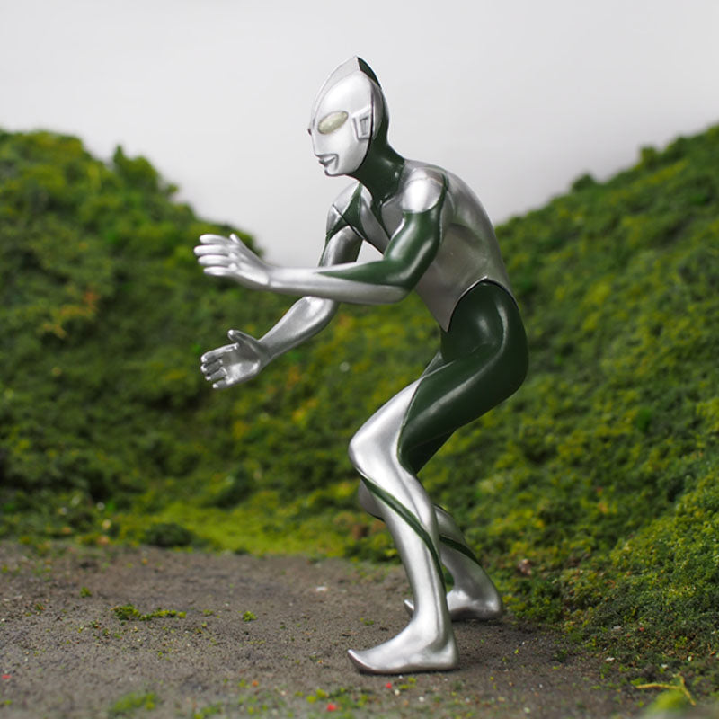 DX Ultraman (Shin Ultraman) Fighting Pose Energy Consumed Ver 1/8