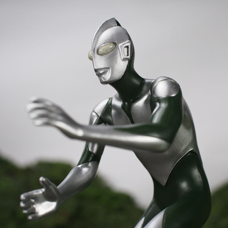 DX Ultraman (Shin Ultraman) Fighting Pose Energy Consumed Ver 1/8