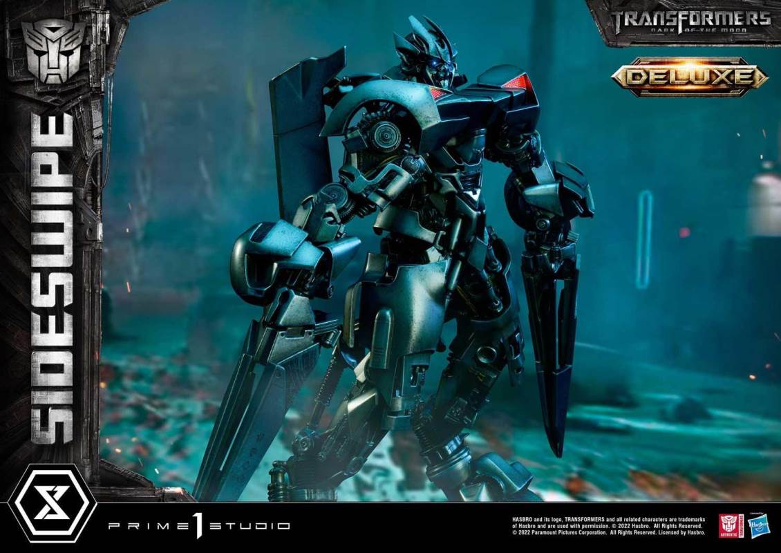 Transformers: Dark of the Moon (Film) Sideswipe DX