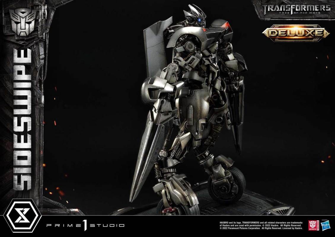 Transformers: Dark of the Moon (Film) Sideswipe DX