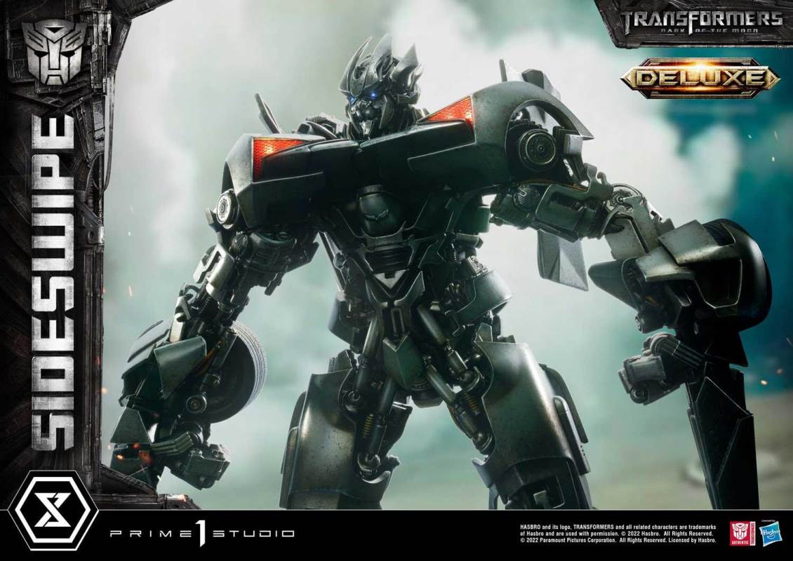 Transformers: Dark of the Moon (Film) Sideswipe DX