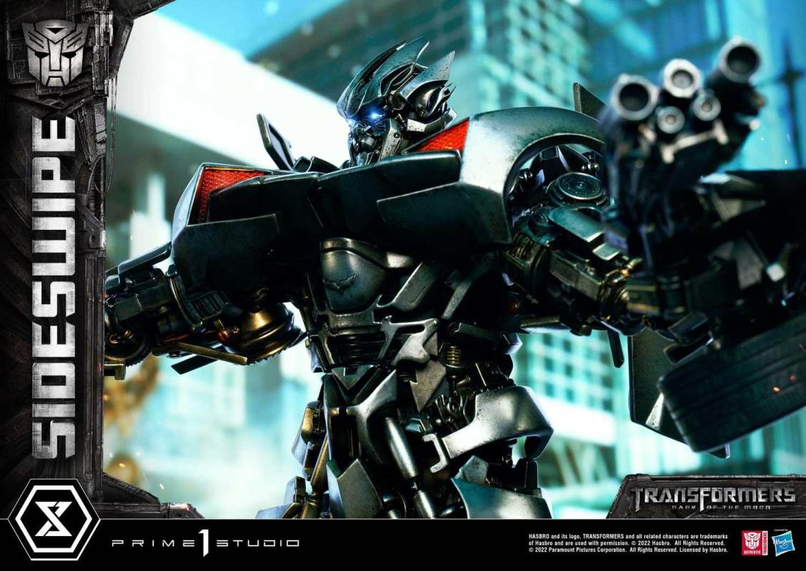 Transformers: Dark of the Moon (Film) Sideswipe DX