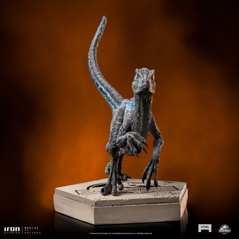 Velociraptor Blue - Jurassic World