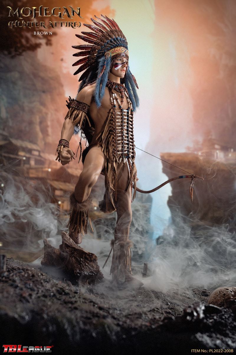 Mohegan (Hunter Attire) White / Brown 1/6