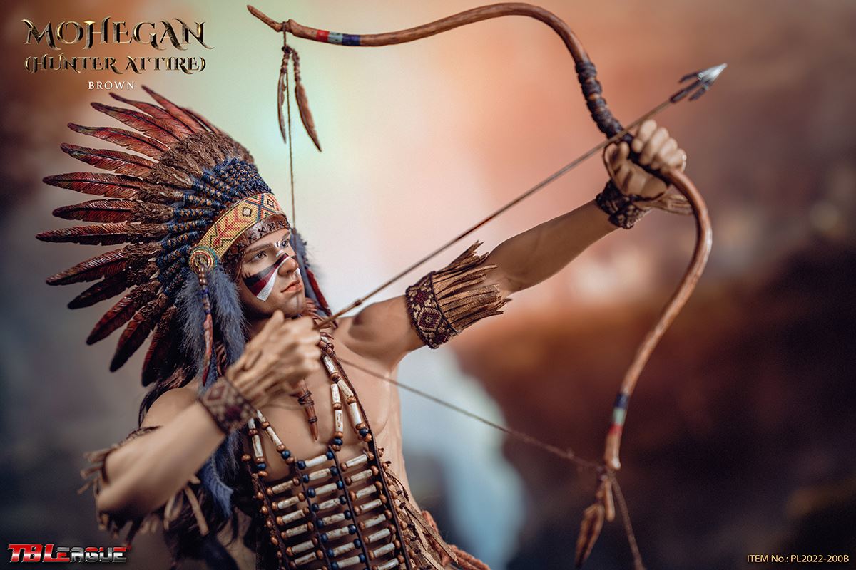 Mohegan (Hunter Attire) White / Brown 1/6