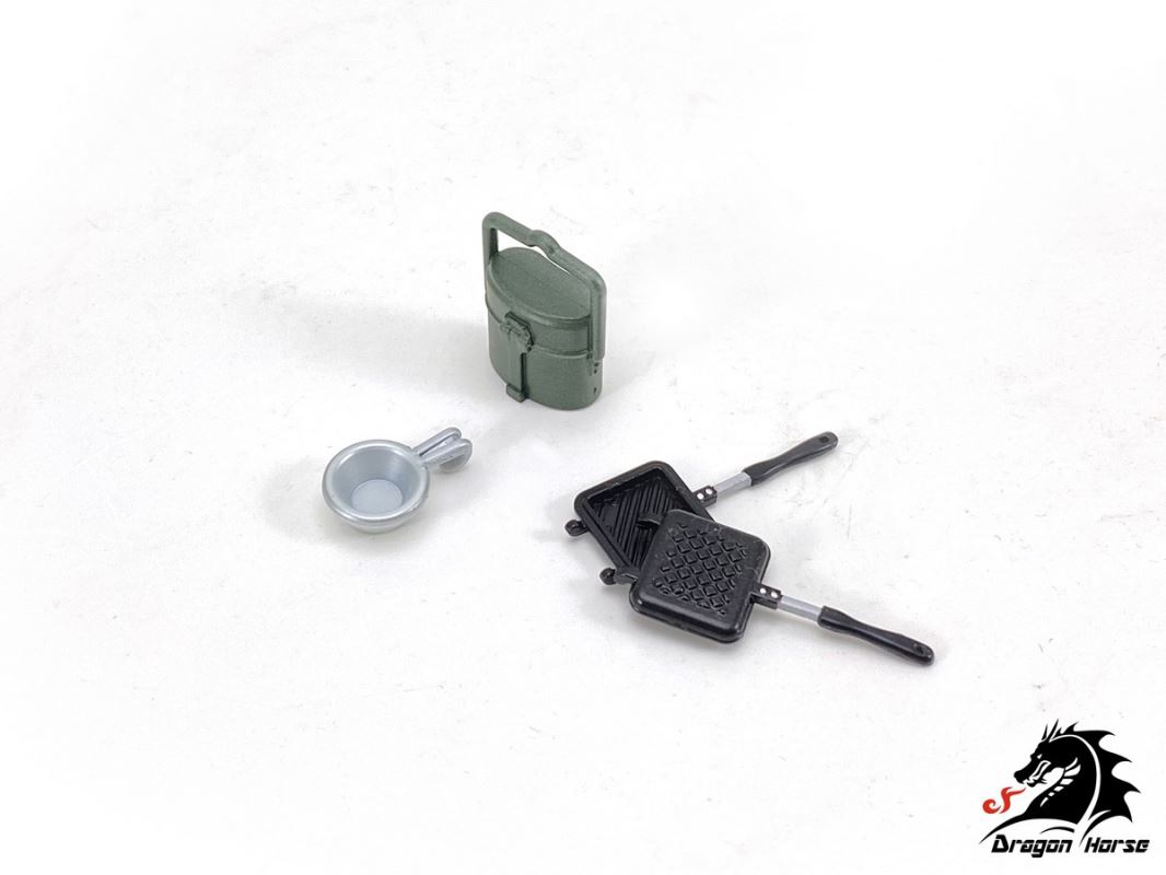 CAMPING EQUIPMENT SET B 1/12
