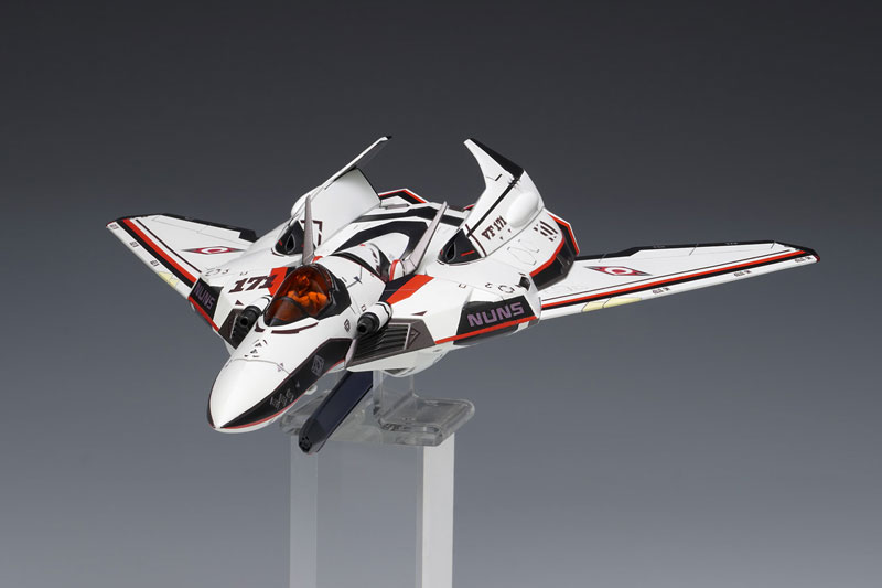 Macross Frontier VF-171EX Nightmare Plus EX [Alto Model] 1/72