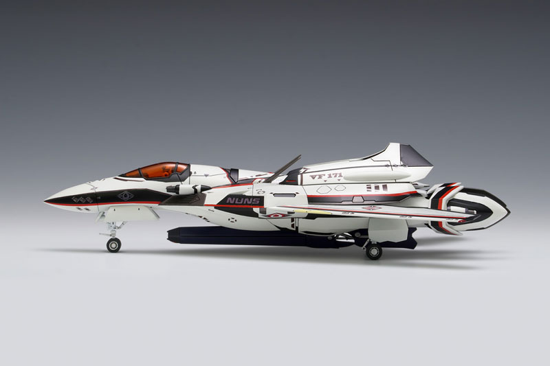 Macross Frontier VF-171EX Nightmare Plus EX [Alto Model] 1/72