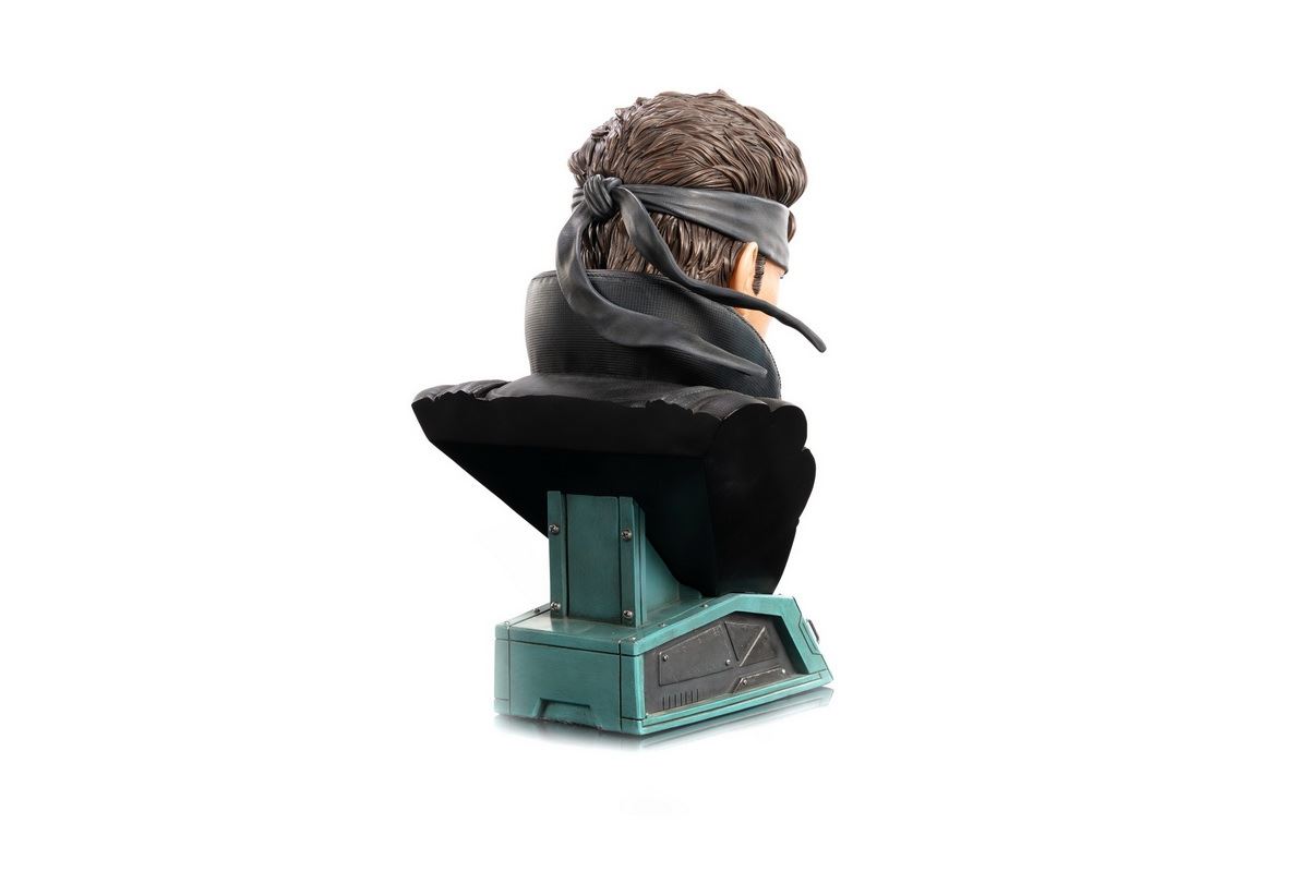 Snake Bust