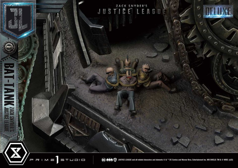Justice League (Film) Bat-Tank Zack Snyder's Justice League Deluxe Version