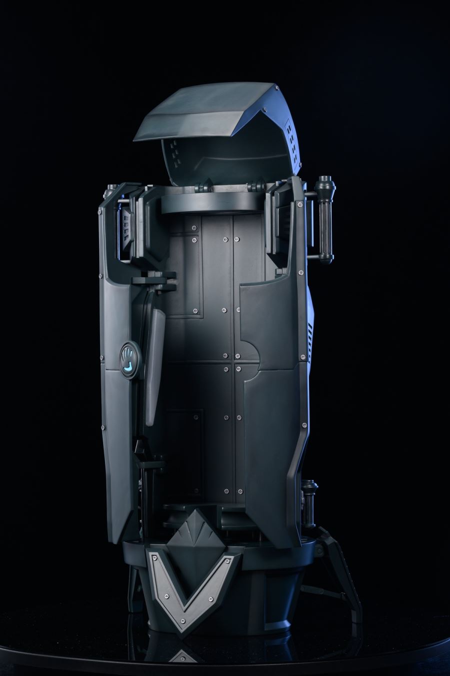 Arkham Knight Bat Armor v8.03 1/6