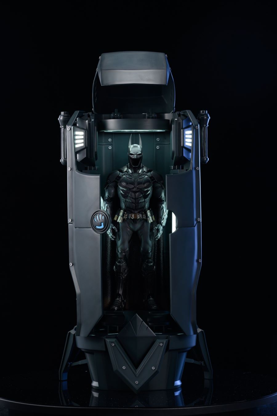 Arkham Knight Bat Armor v8.03 1/6