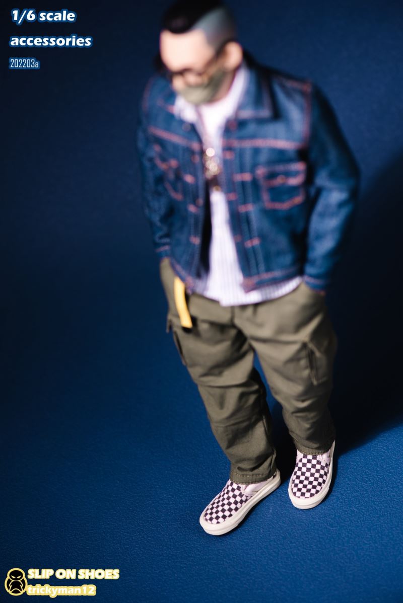 Shoes 1/6