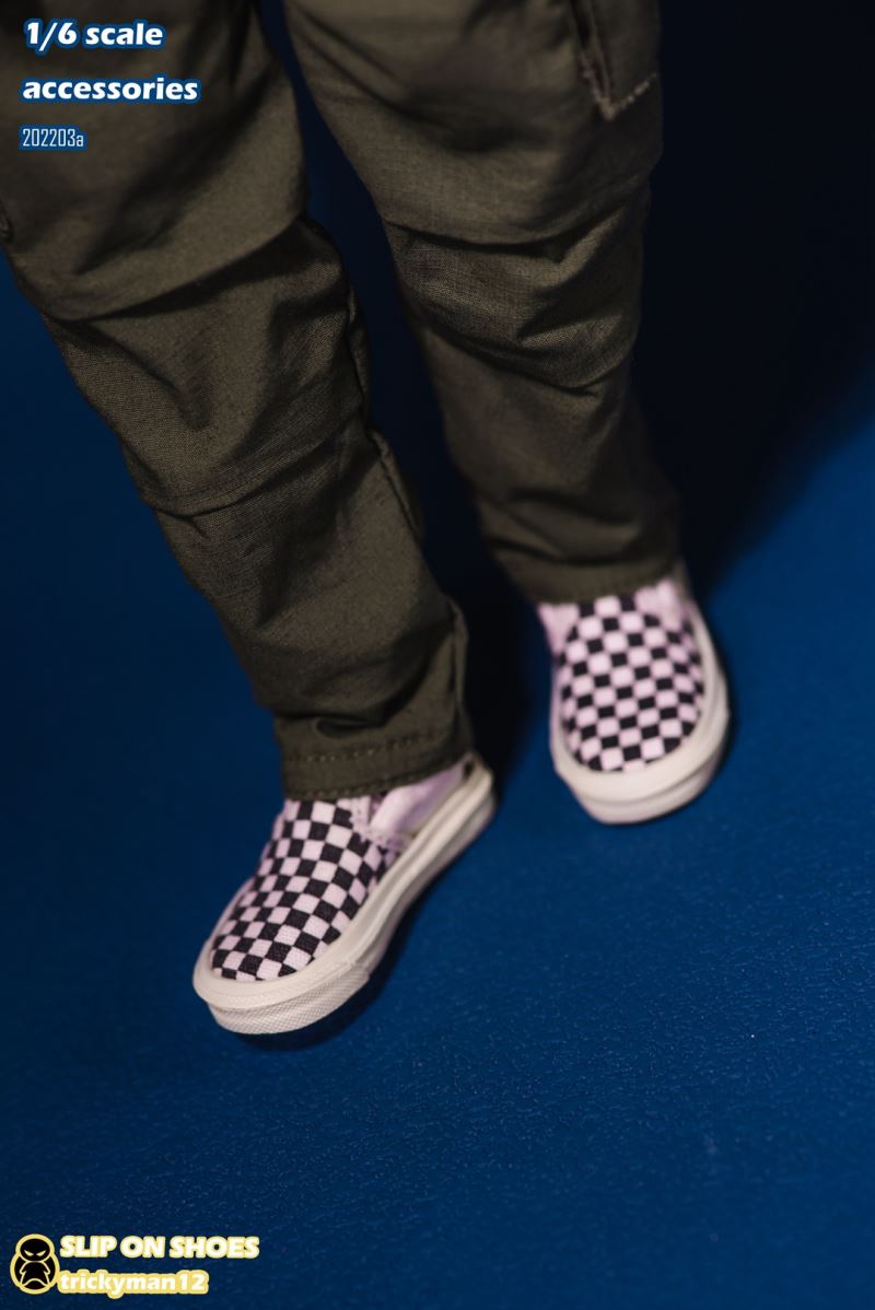 Shoes 1/6