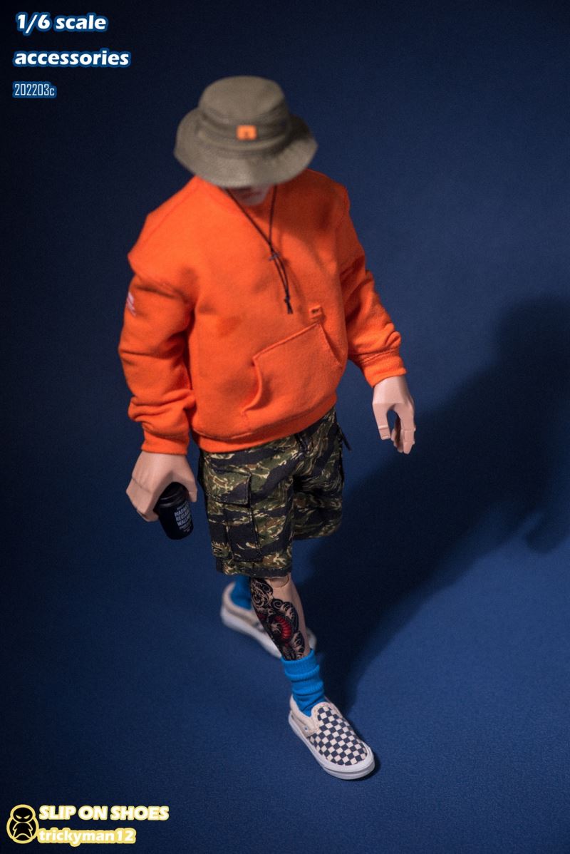 Shoes 1/6