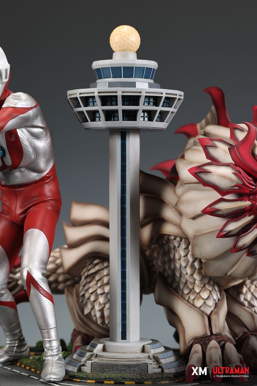 SJ55 Series: Ultraman and Merliger (Changi Airport)