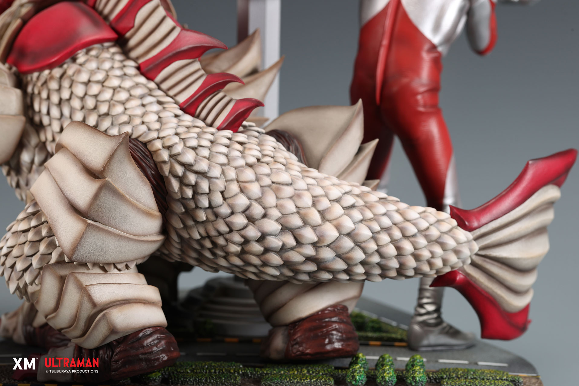 SJ55 Series: Ultraman and Merliger (Changi Airport)