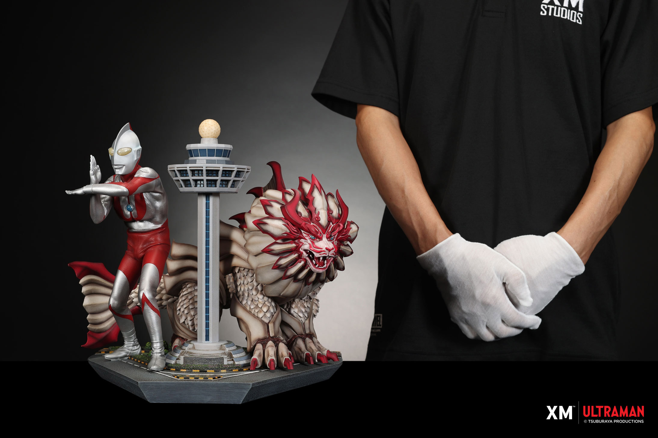 SJ55 Series: Ultraman and Merliger (Changi Airport)