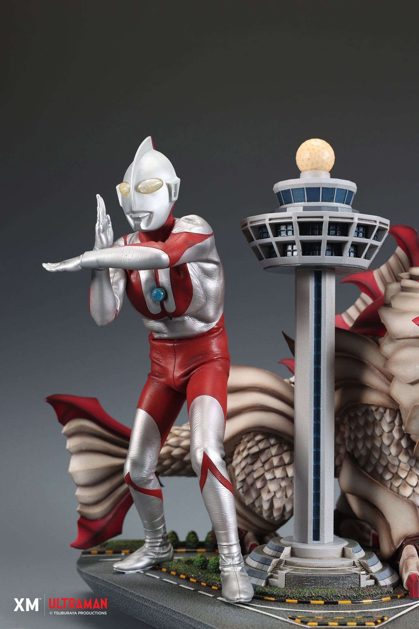 SJ55 Series: Ultraman and Merliger (Changi Airport)