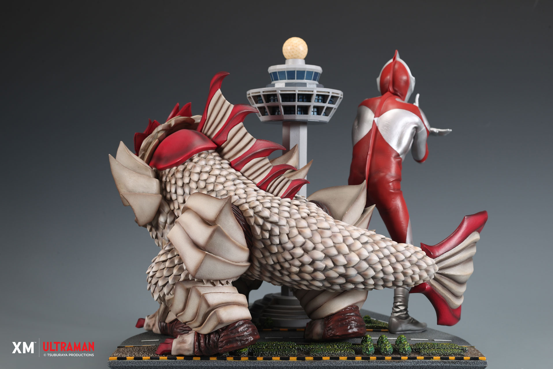 SJ55 Series: Ultraman and Merliger (Changi Airport)