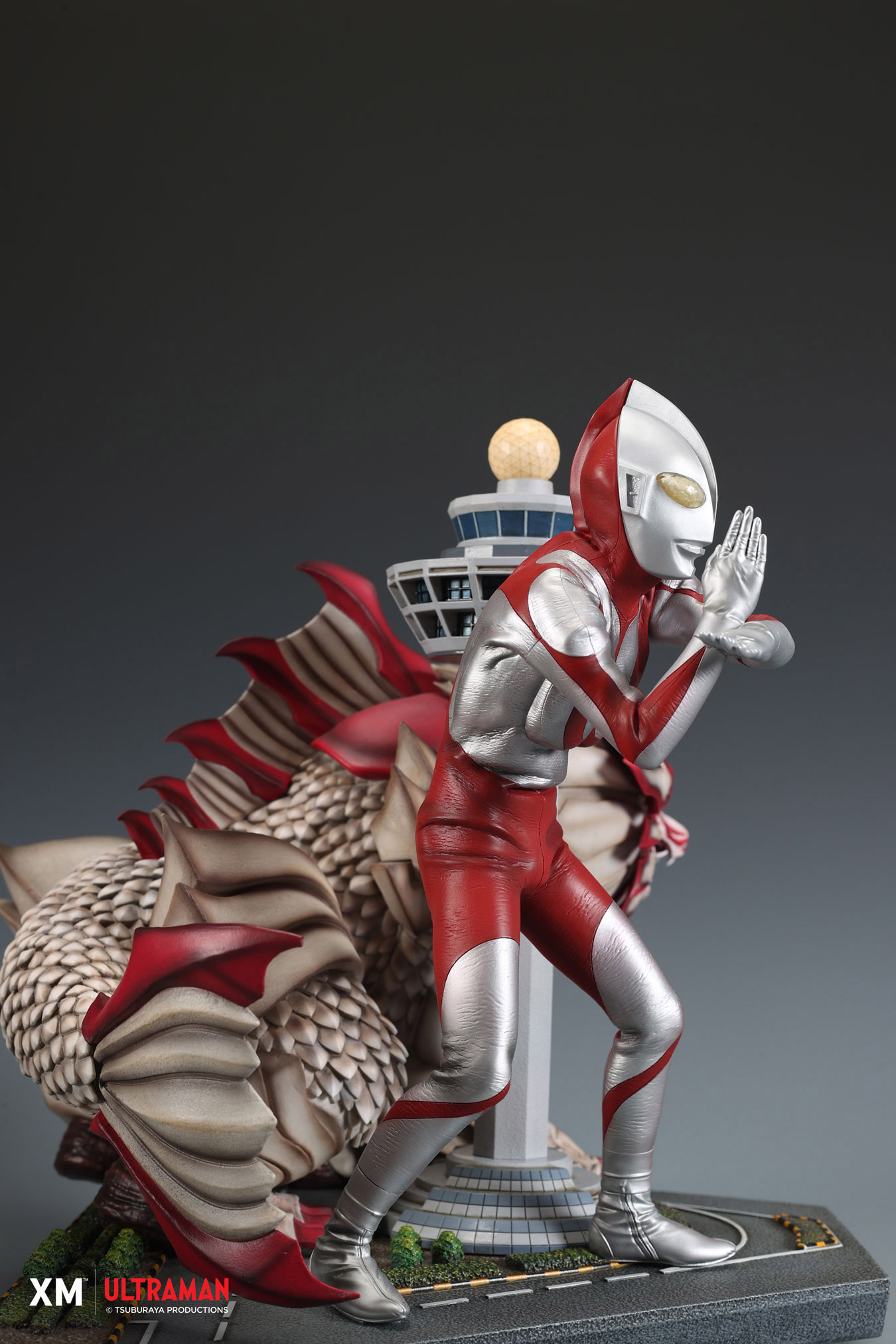 SJ55 Series: Ultraman and Merliger (Changi Airport)