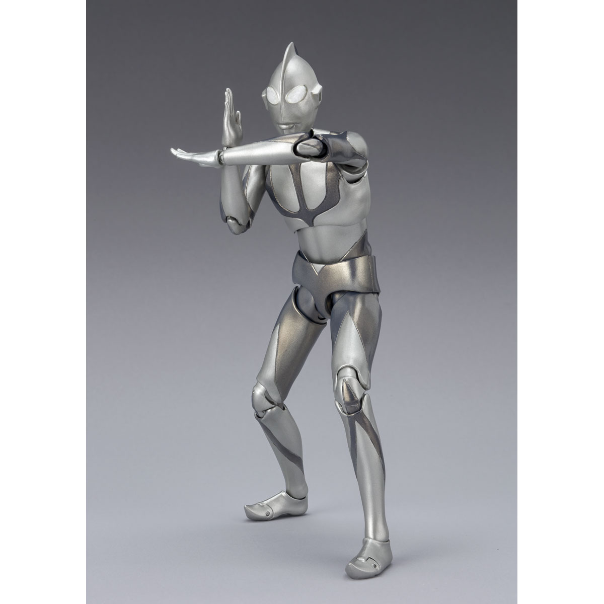 SHFiguarts Ultraman - Landing Ver.- (Shin Ultraman)