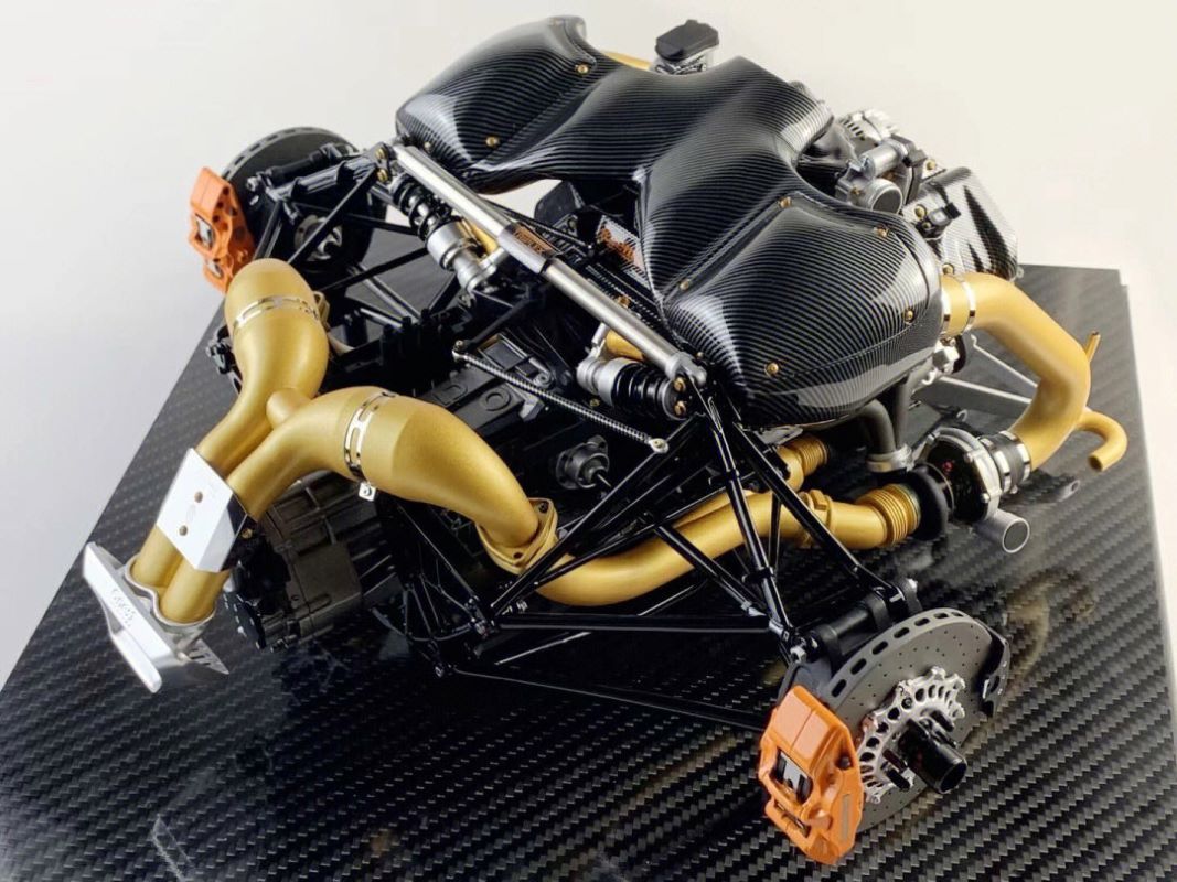 Koenigsegg one1 engine (local gold special edition) 1/6