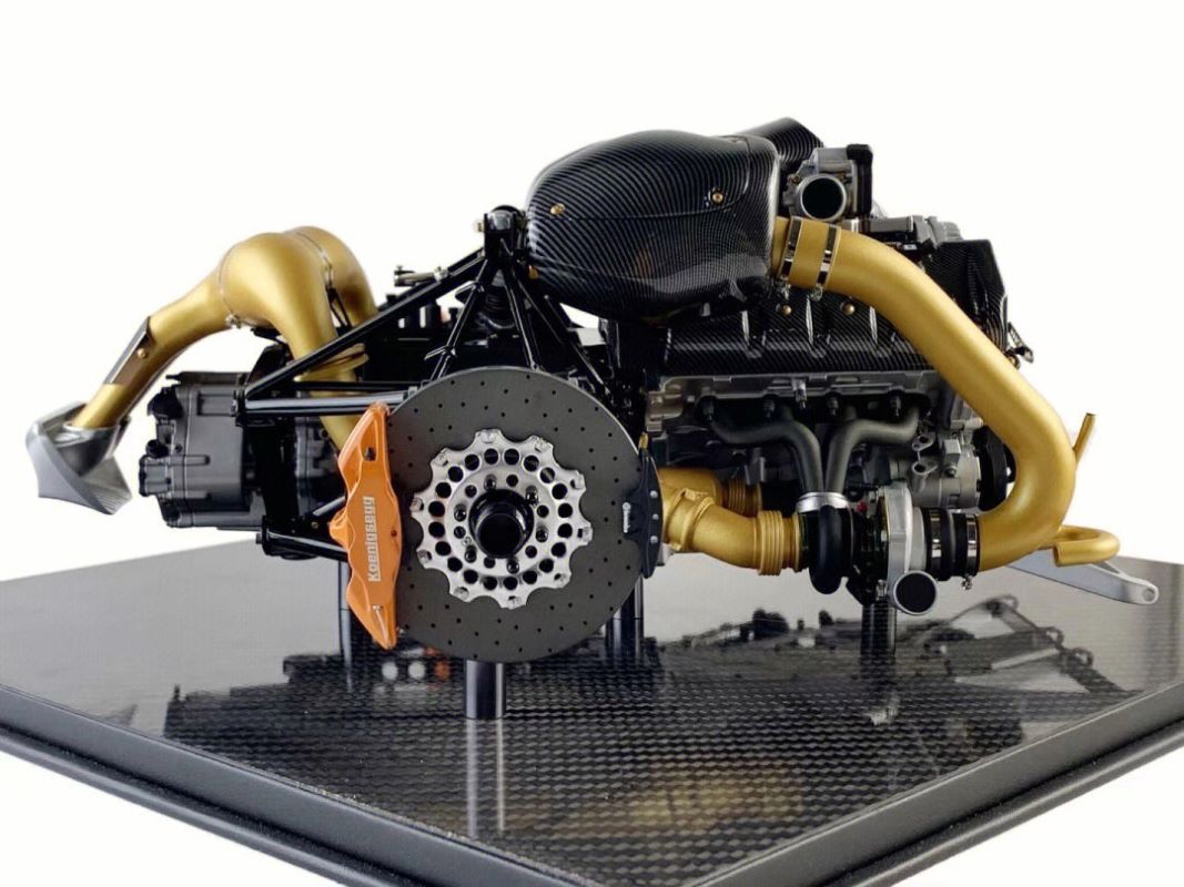 Koenigsegg one1 engine (local gold special edition) 1/6