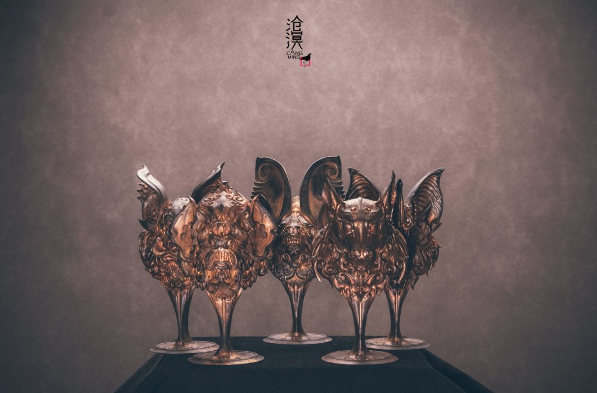 Five Bats Linmen Bronze Bat Head