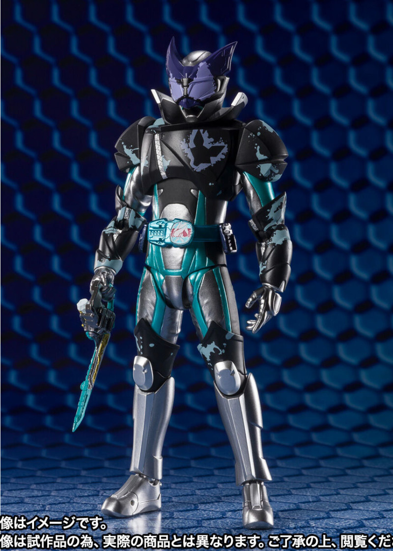 SHFiguarts Kamen Rider EVIL Bat / Jackal Genome