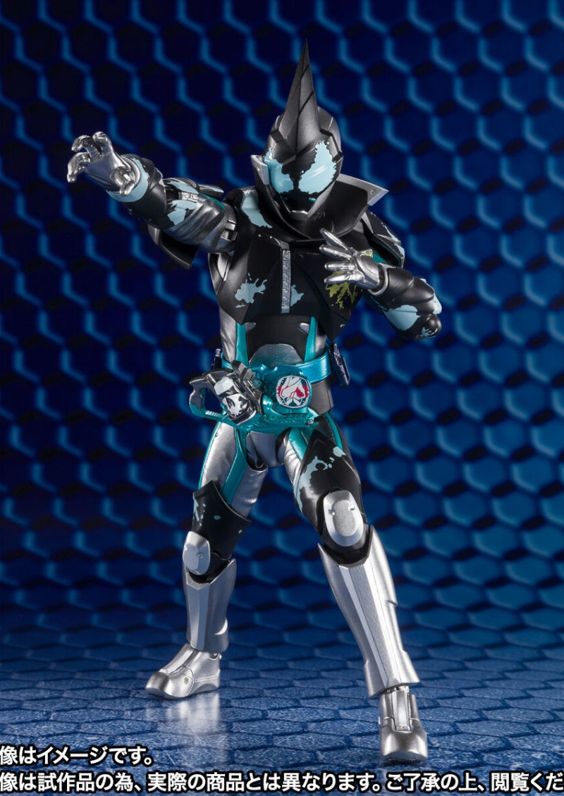 SHFiguarts Kamen Rider EVIL Bat / Jackal Genome
