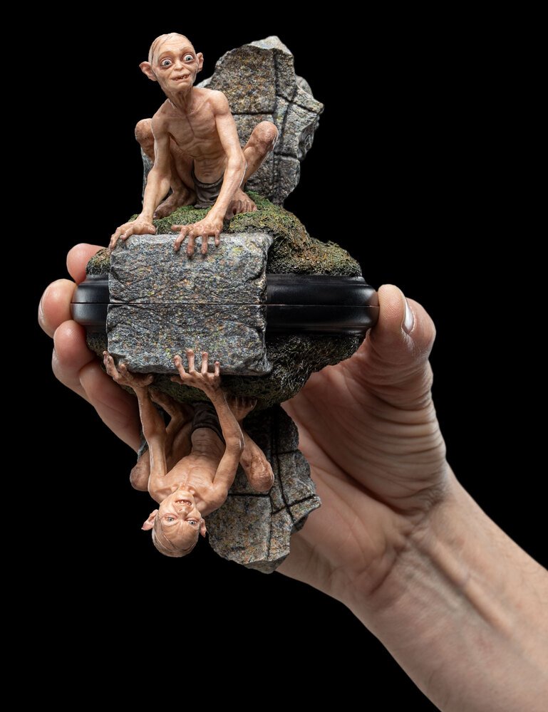 Gollum & Smeagol in Ithilien (The Lord of the Rings) 