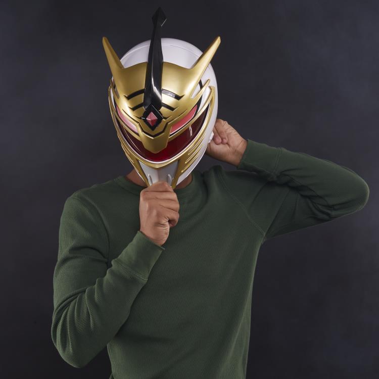 Power Rangers: the replica of Lord Drakkon's helmet