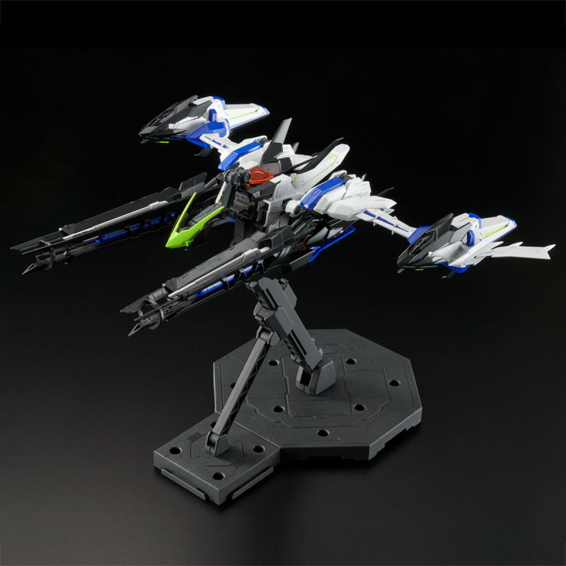 MG 1/100 Eclipse Gundam with Raijin equipment & Striker Pack