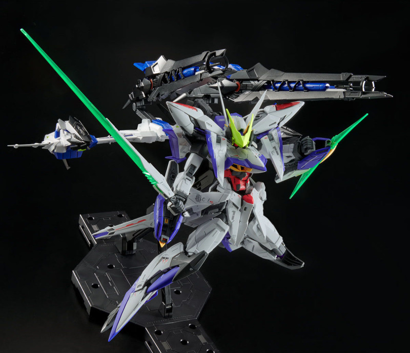 MG 1/100 Eclipse Gundam with Raijin equipment & Striker Pack
