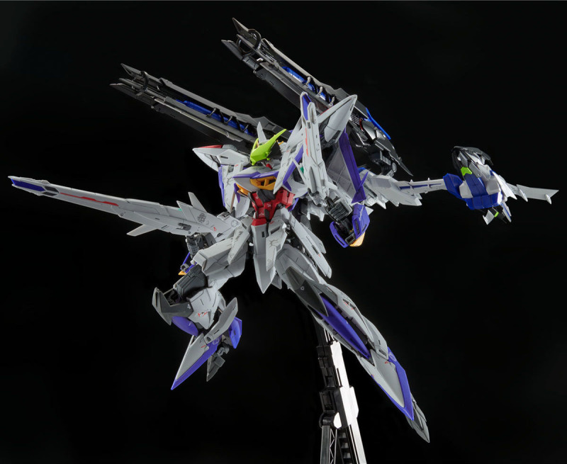 MG 1/100 Eclipse Gundam with Raijin equipment & Striker Pack