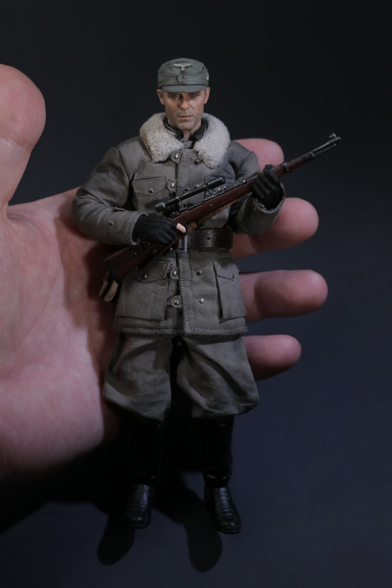 German Sniper Colonel 1/12