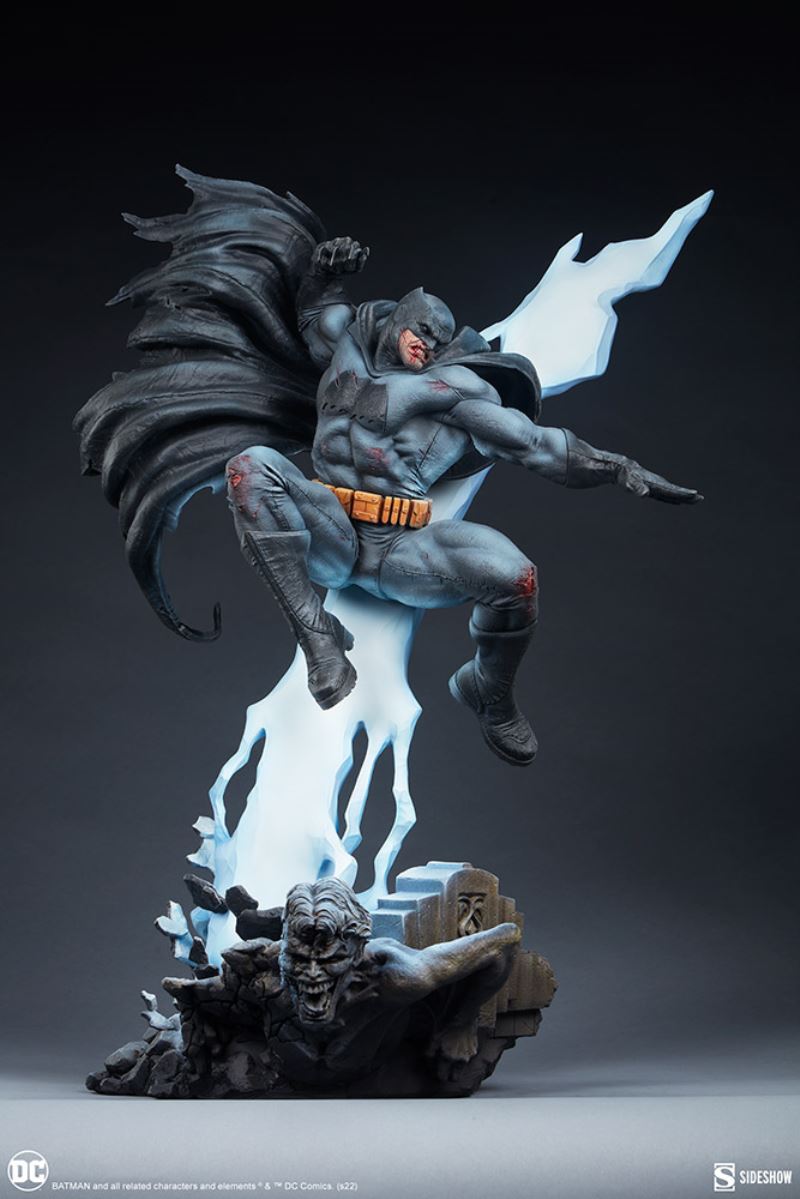 DC Comics - Batman: The Dark Knight Returns