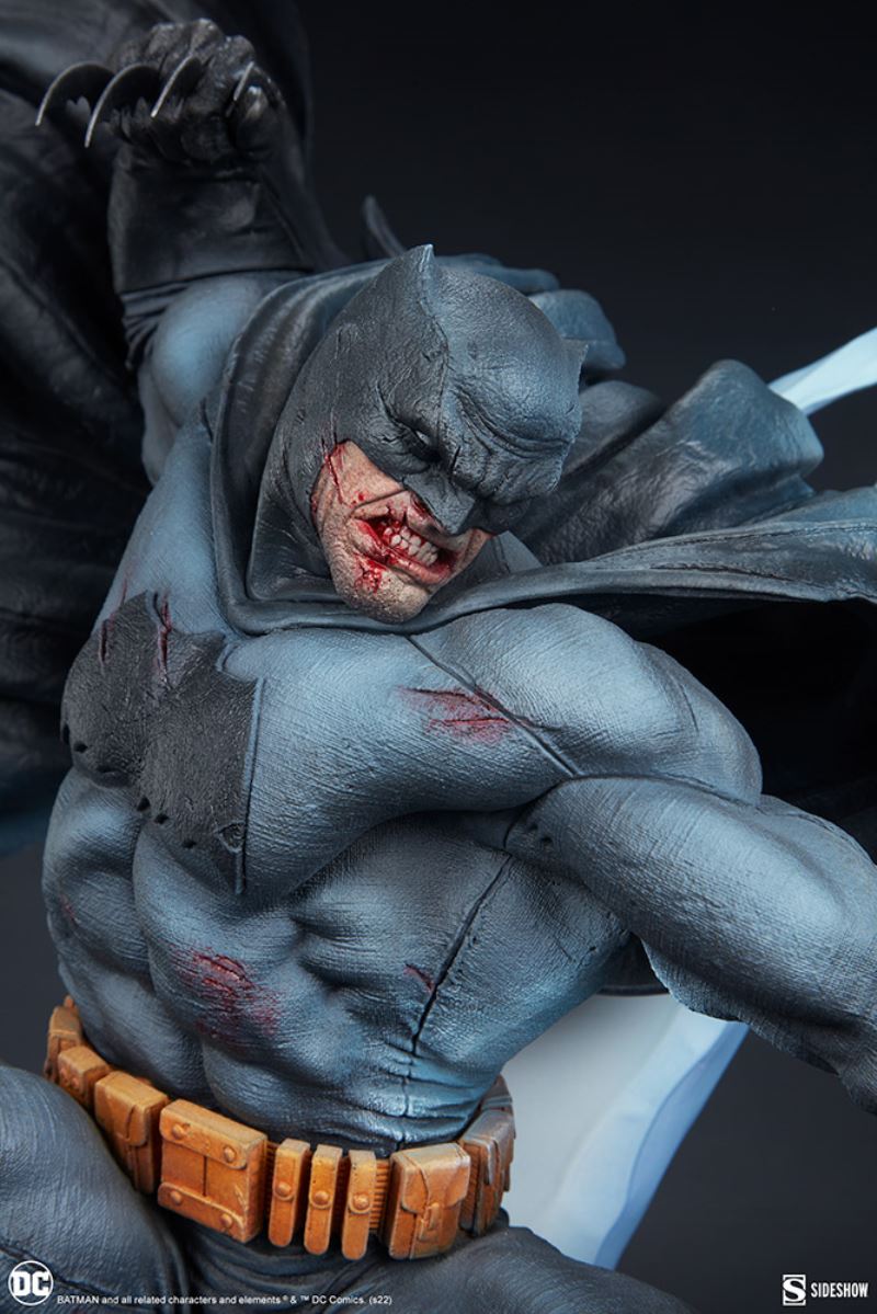 DC Comics - Batman: The Dark Knight Returns