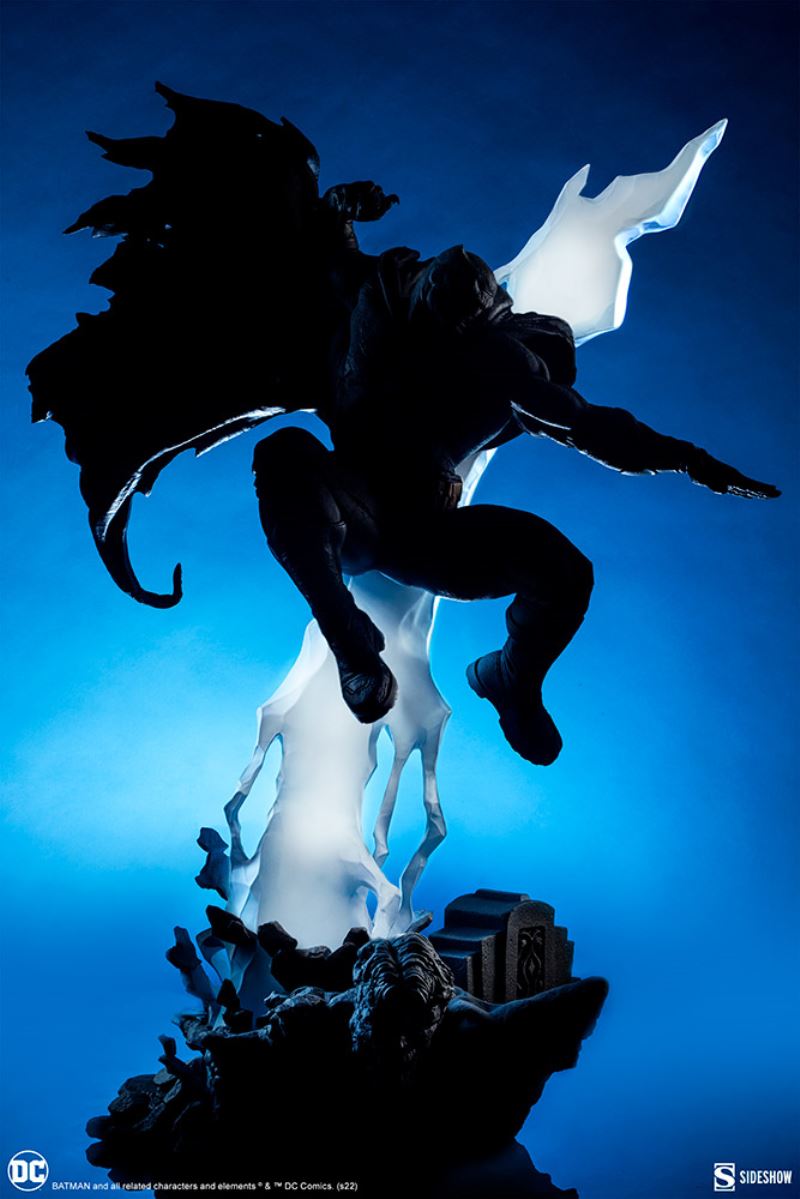 DC Comics - Batman: The Dark Knight Returns
