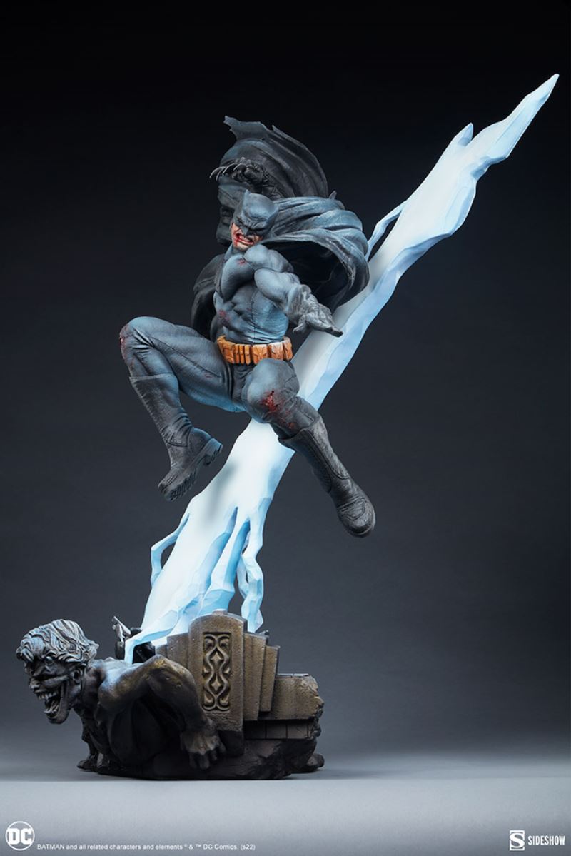 DC Comics - Batman: The Dark Knight Returns