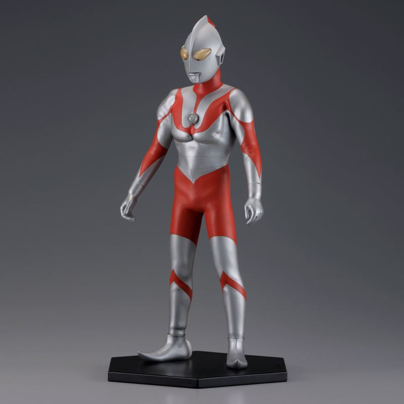 CHARACTER CLASSICS Ultraman (B type)
