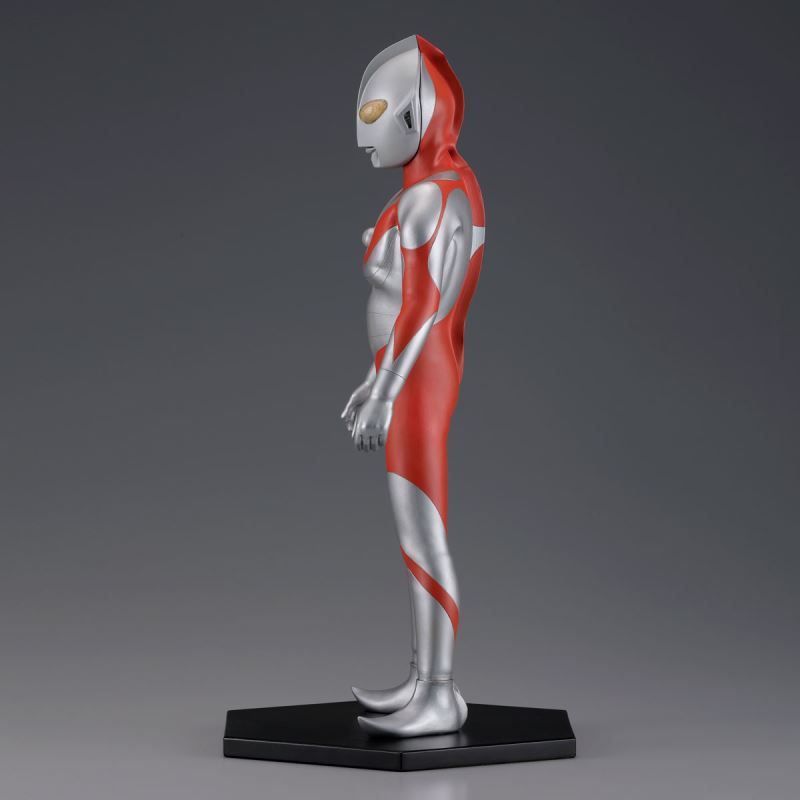 CHARACTER CLASSICS Ultraman (B type)